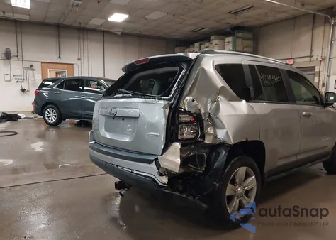 2016 Jeep Compass Latitude из США, поврежденный, VIN 1C4NJDEB4GD631759